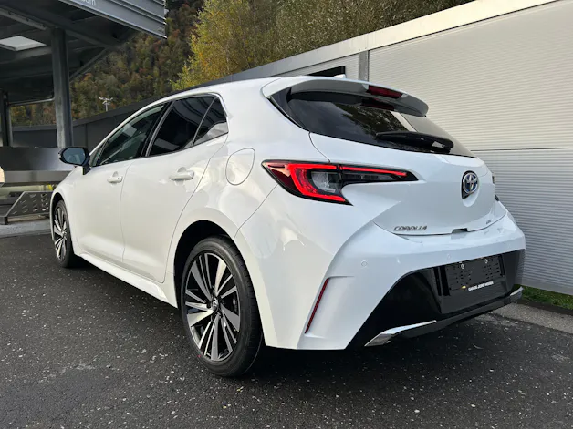 Toyota Corolla 1.8 HSD Trend