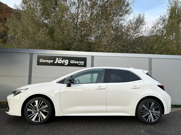Toyota Corolla 1.8 HSD Trend