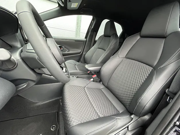Toyota Yaris 1.5 VVT-i HSD Premium