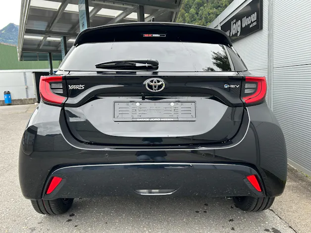 Toyota Yaris 1.5 VVT-i HSD Premium