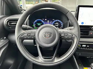 Toyota Yaris 1.5 VVT-i HSD Premium