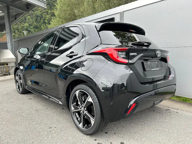 Toyota Yaris 1.5 VVT-i HSD Premium