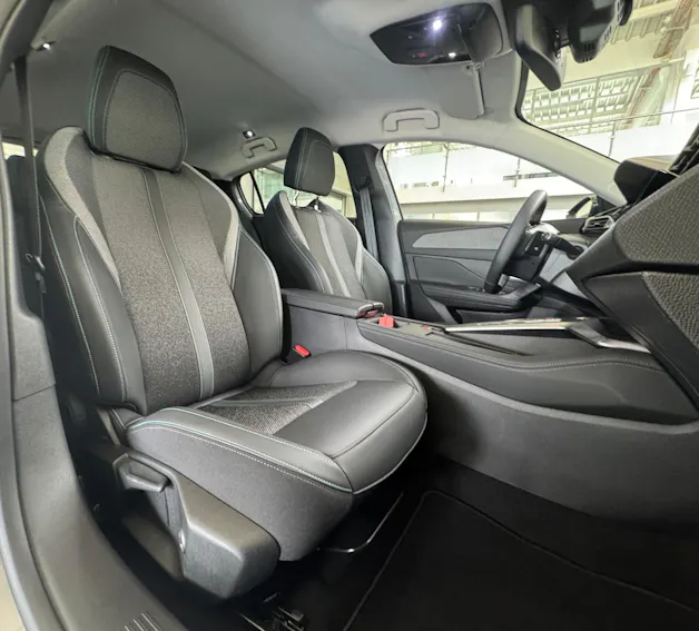 Peugeot 308 1.2 Hybrid Allure