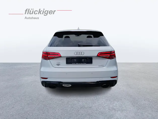 Audi RS3 Sportback 2.5 T FSI quattro S-Tronic