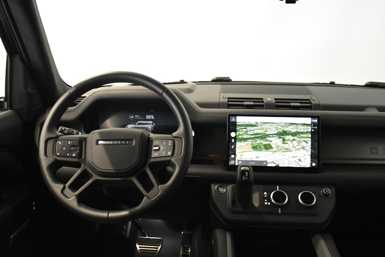 Vehicle image LAND ROVER DEFENDER