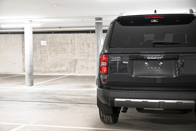 Vehicle image TOYOTA LANDCRUISER