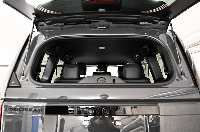 Vehicle image TOYOTA LANDCRUISER