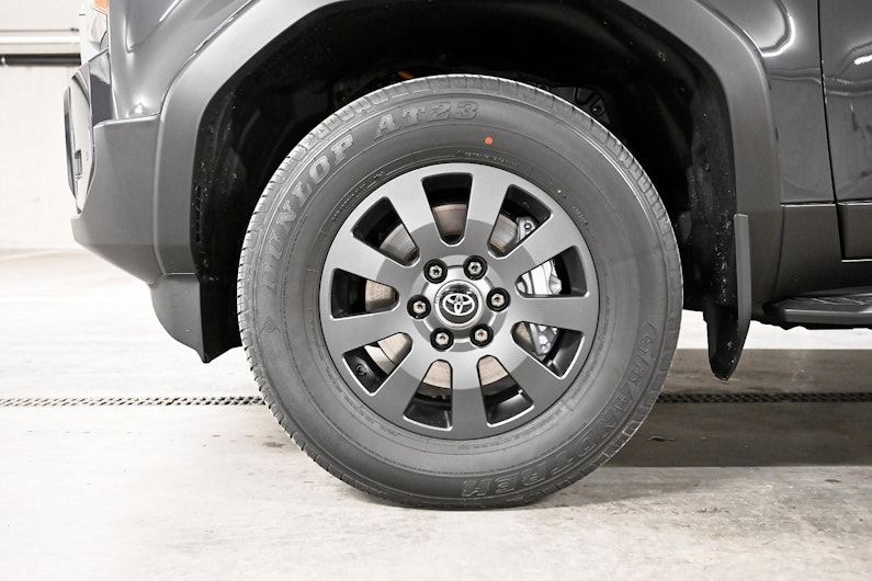 Vehicle image TOYOTA LANDCRUISER