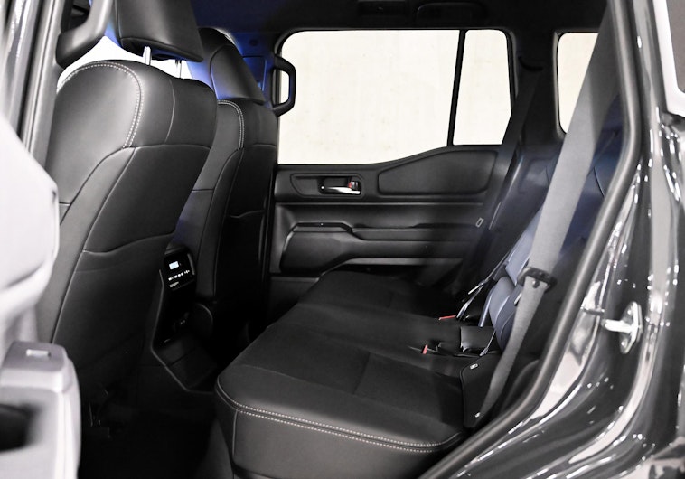 Vehicle image TOYOTA LANDCRUISER