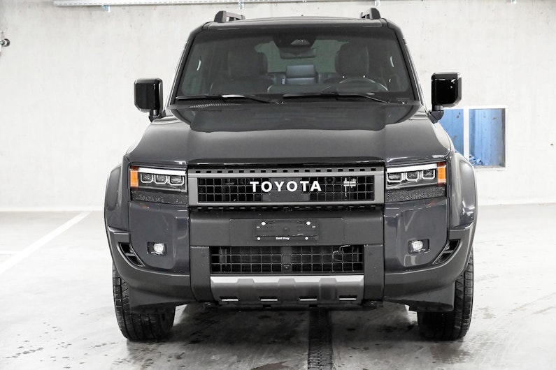Vehicle image TOYOTA LANDCRUISER
