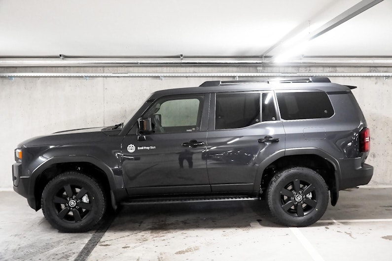 Vehicle image TOYOTA LANDCRUISER