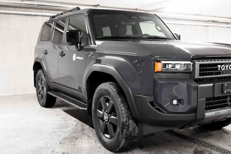 Vehicle image TOYOTA LANDCRUISER