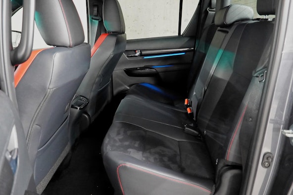 Vehicle image 6 Vehicle image 6