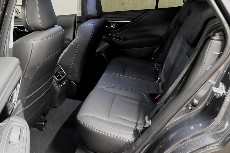 Vehicle image SUBARU OUTBACK