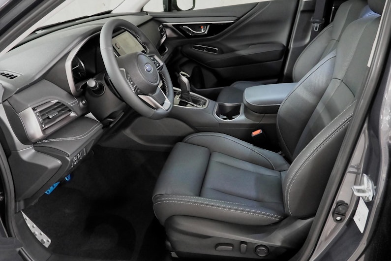 Vehicle image SUBARU OUTBACK