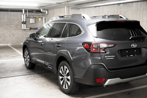 Vehicle image SUBARU Outback 2.5i Final Edition