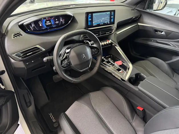 Peugeot 3008 1.5 BlueHDi Allure Pack