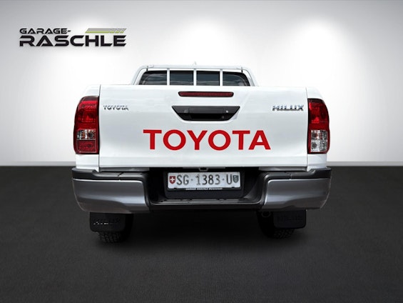 Vehicle image 6 Vehicle image 6