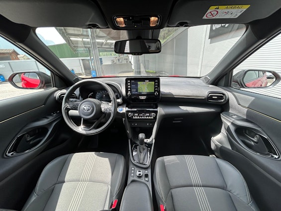 Vehicle image 5