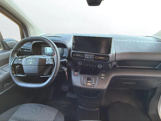 Toyota PROACE CITY Van L2 52KWh Active