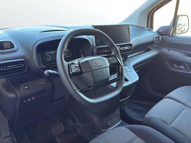 Toyota PROACE CITY Van L2 52KWh Active