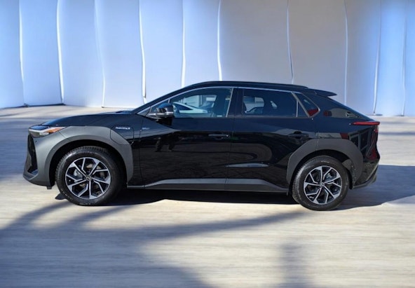 Vehicle image 3
