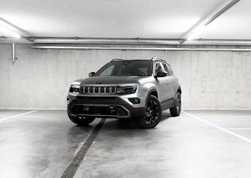 Vehicle image JEEP Avenger 1.2 MHEV Overland 4xe