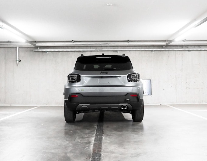 Vehicle image JEEP AVENGER