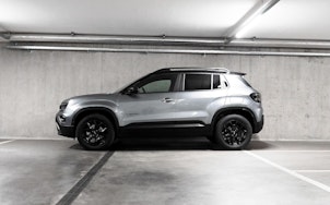 Vehicle image JEEP Avenger 1.2 MHEV Overland 4xe