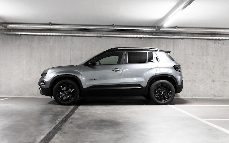 Vehicle image JEEP AVENGER