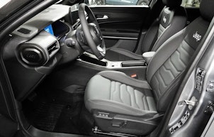 Vehicle image JEEP Avenger 1.2 MHEV Overland 4xe