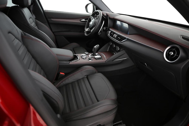 Vehicle image ALFA ROMEO STELVIO