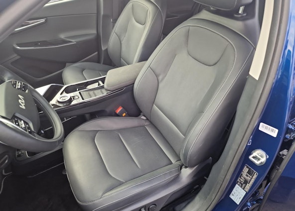 Vehicle image 8 Vehicle image 8