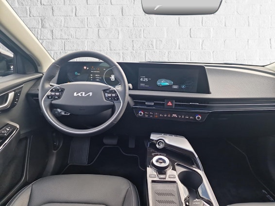 Vehicle image 5 Vehicle image 5