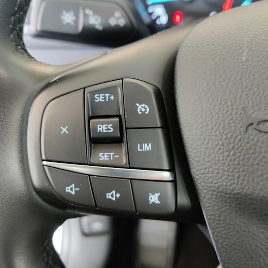 Vehicle image FORD KUGA