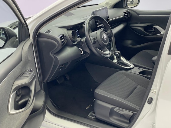 Vehicle image 22