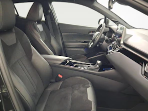 Fahrzeugbild TOYOTA C-HR 2.0 VVTi HSD Move