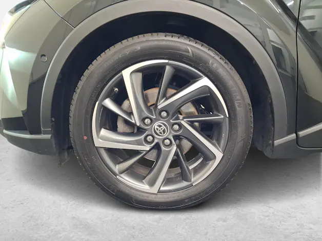 Toyota C-HR 2.0 VVTi HSD Move