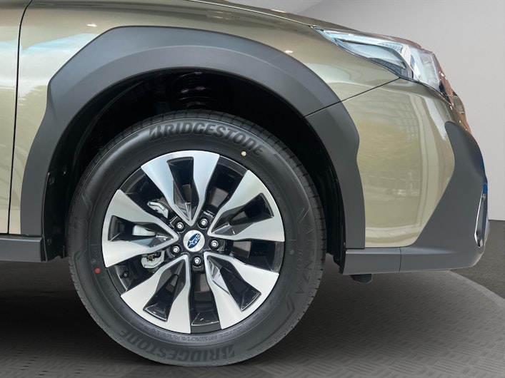 Vehicle image SUBARU OUTBACK