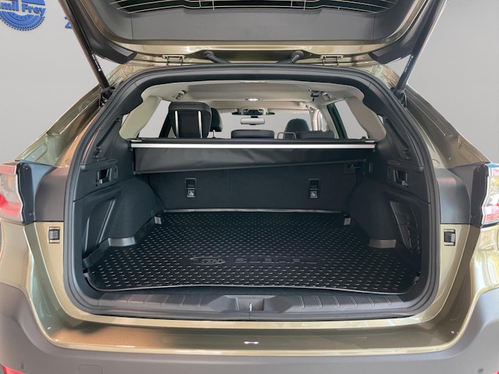 Vehicle image SUBARU OUTBACK