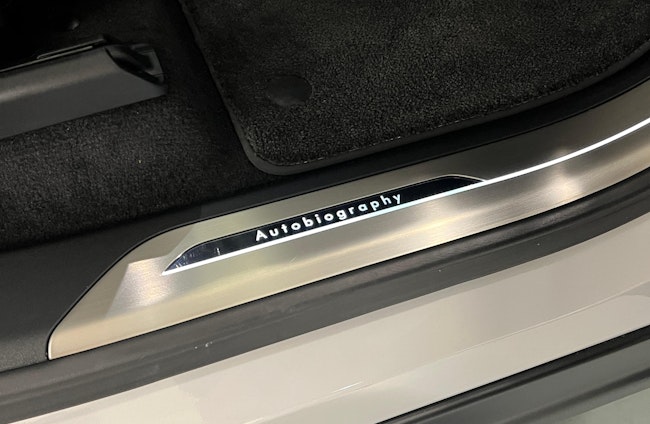 Vehicle image 13 Vehicle image 13