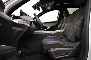 Vehicle image PEUGEOT 3008 1.2 Hybrid GT