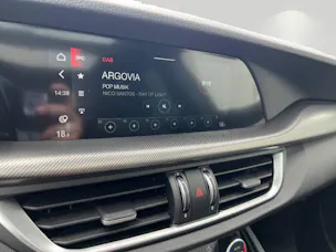 Alfa Romeo Stelvio 2.0 Q4 280 Veloce Sky