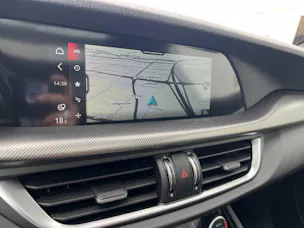 Alfa Romeo Stelvio 2.0 Q4 280 Veloce Sky