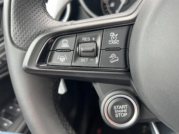 Alfa Romeo Stelvio 2.0 Q4 280 Veloce Sky
