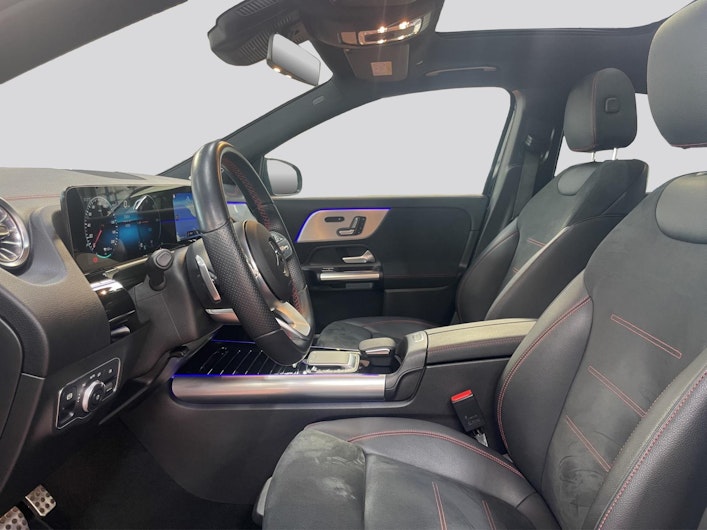 Vehicle image MERCEDES-BENZ EQA 250