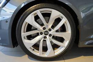Audi RS4 Avant 2.9 V6 TFSI quattro T-Tronic