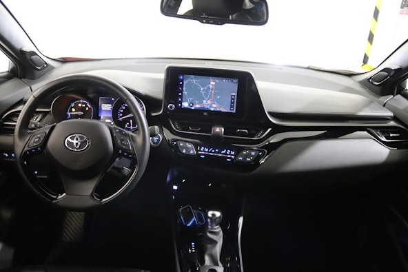 Vehicle image 9