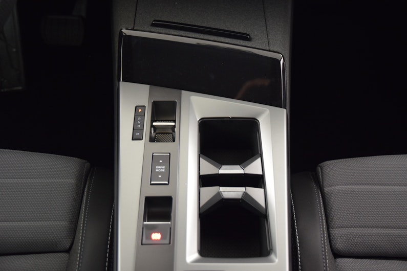 Vehicle image OPEL GRANDLAND