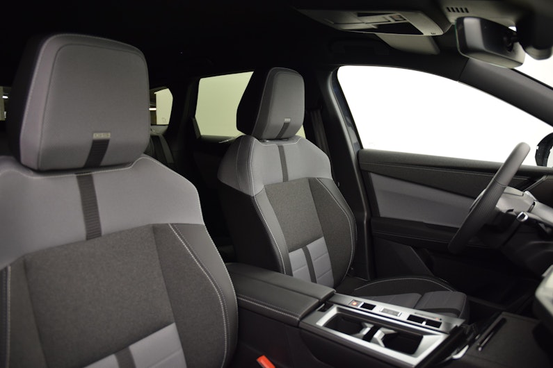 Vehicle image OPEL GRANDLAND